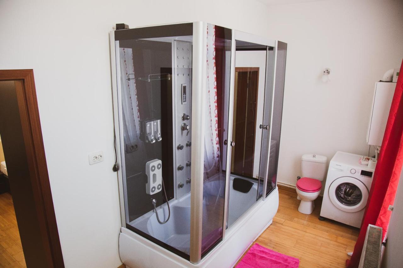 Kronhome Castelului Braşov Buitenkant foto