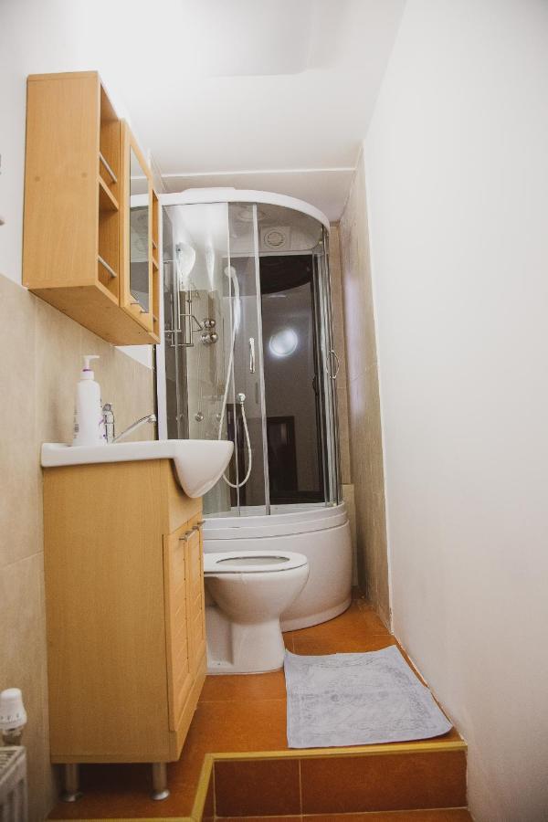 Kronhome Castelului Braşov Buitenkant foto